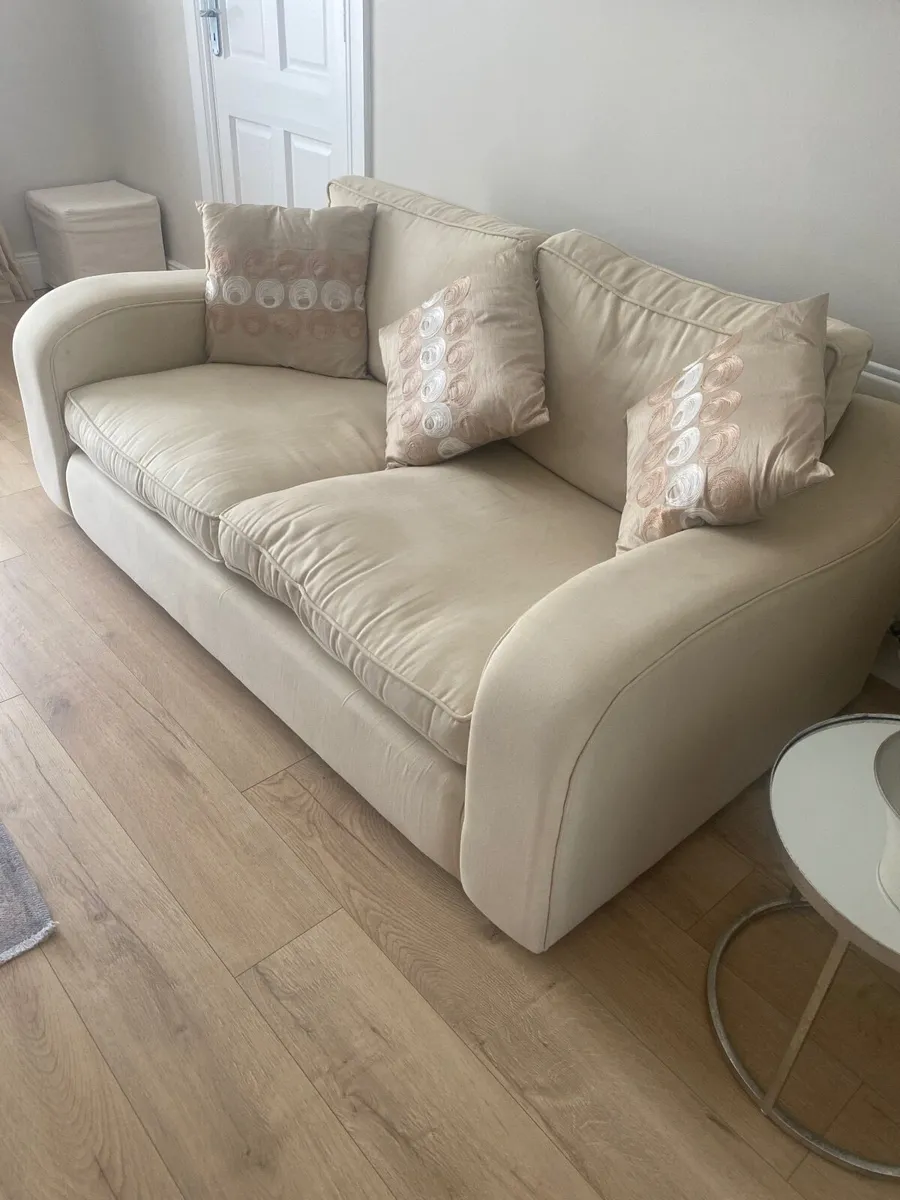 Oatmeal sofa - Image 1