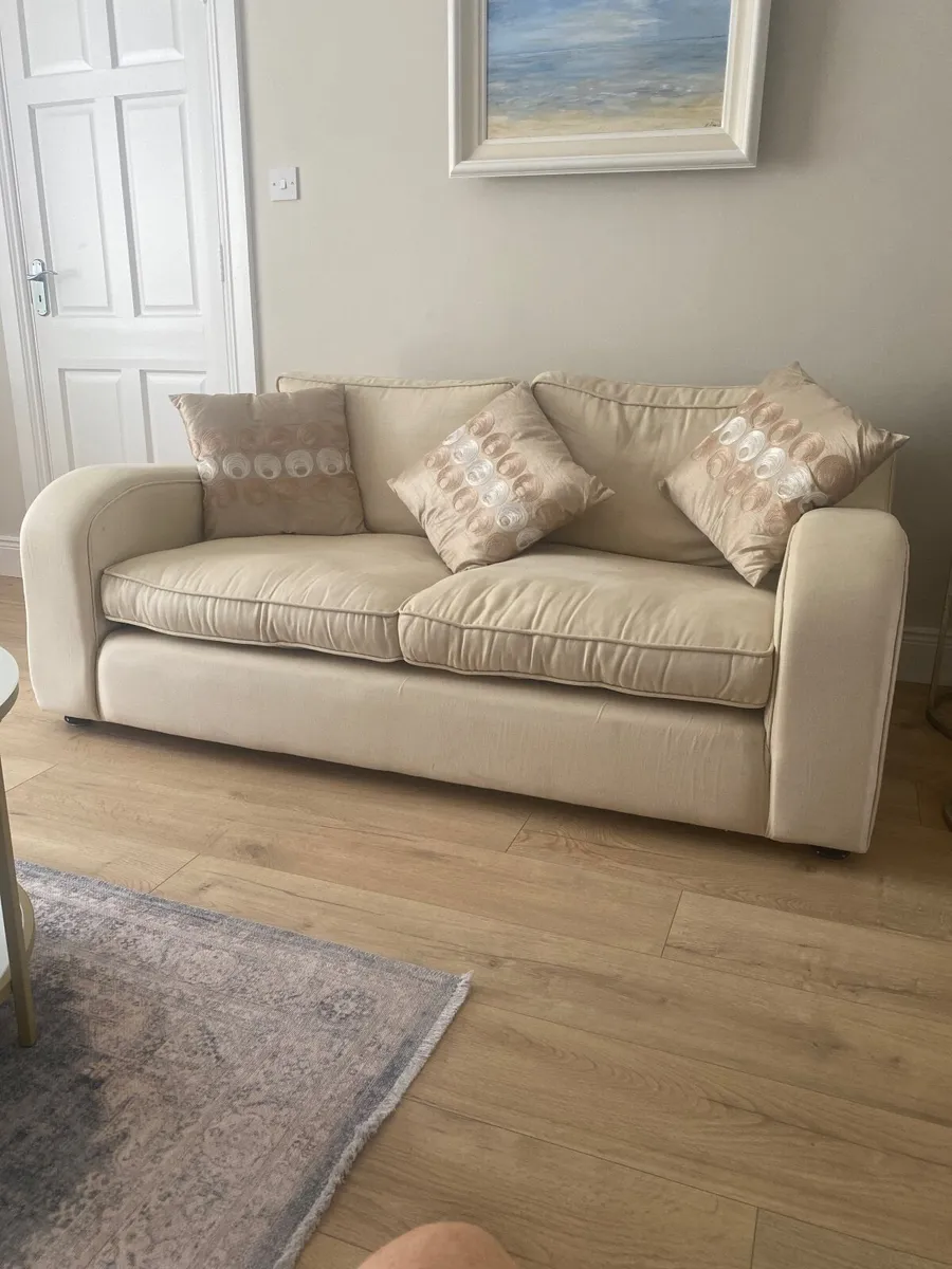 Oatmeal sofa - Image 2