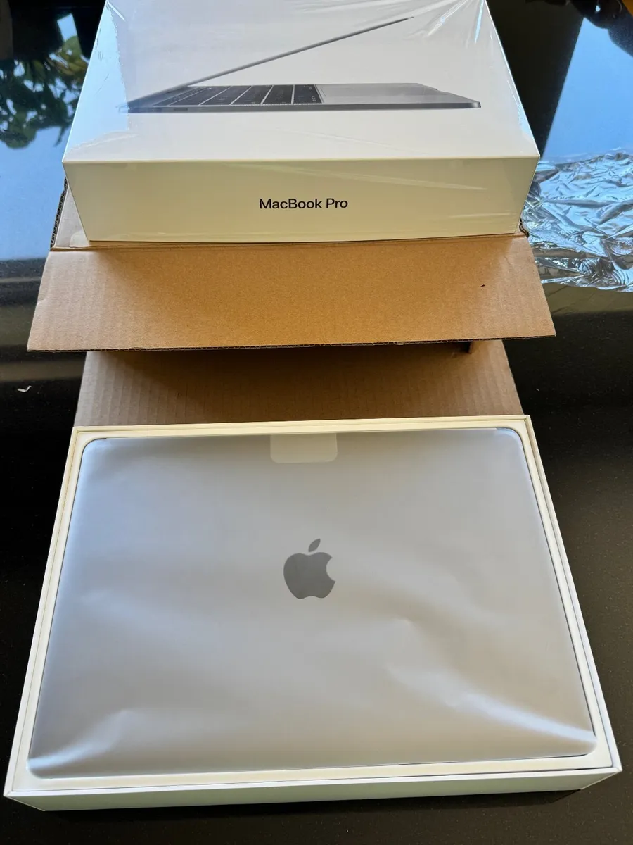 As New 13" Apple MacBook Pro 8GB / 128GB (Boxed) - Image 1