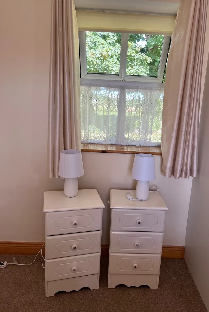 Bedside lockers and lamps