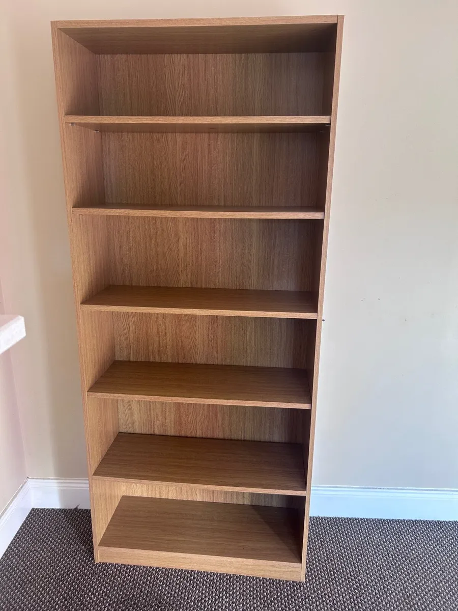Book shelf - Image 1