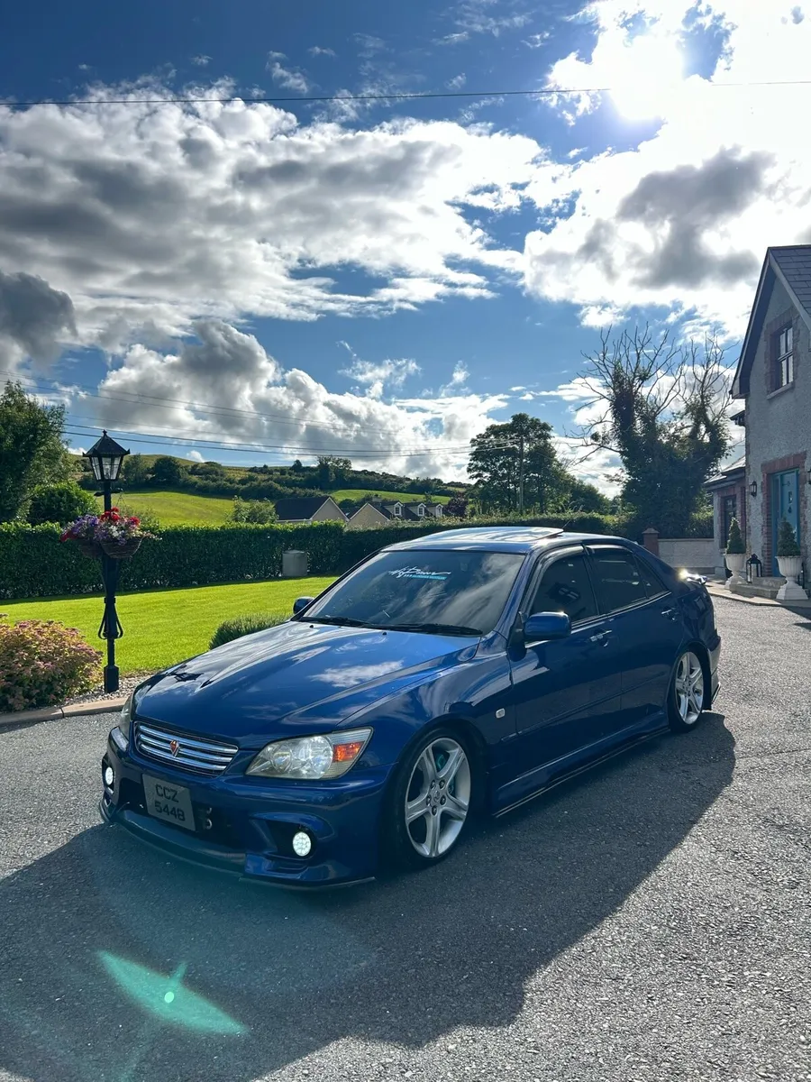 Lexus is200 - Image 3