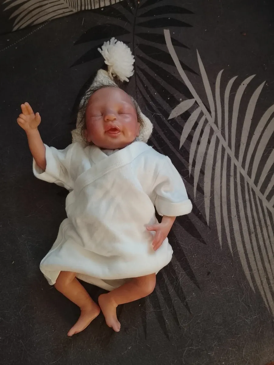 Therapy baby doll - Image 2