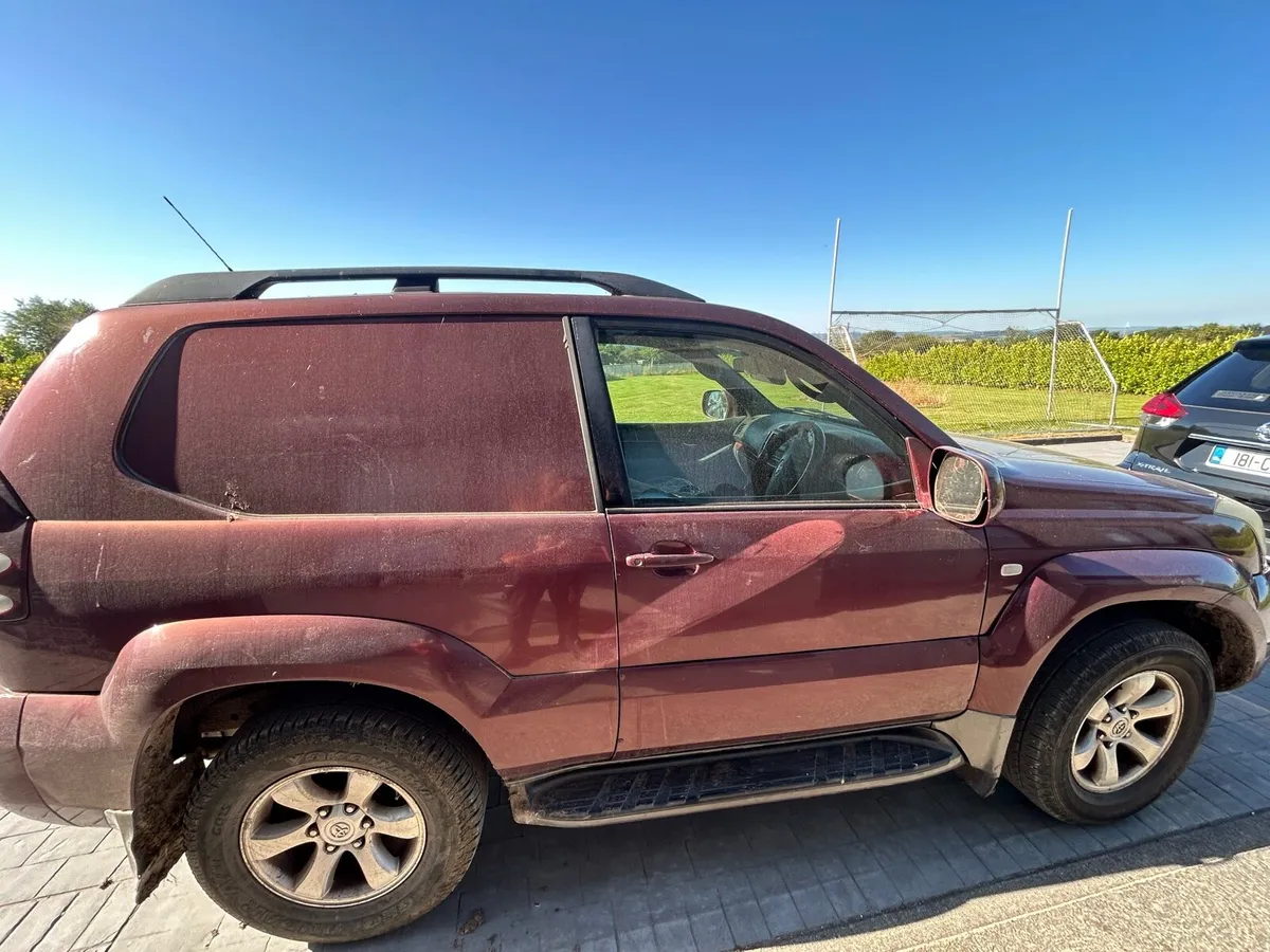 Toyota Land Cruiser - Image 3