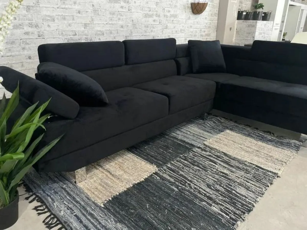 Modern 262cm Corner Chaise Sofa Black Velvet - Image 1