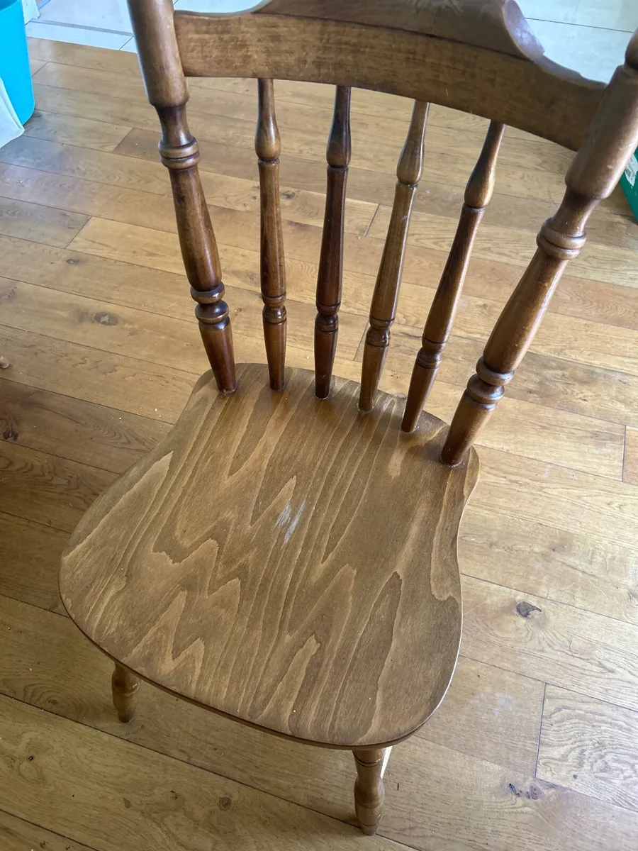 Kitchen table and chairs - Image 3