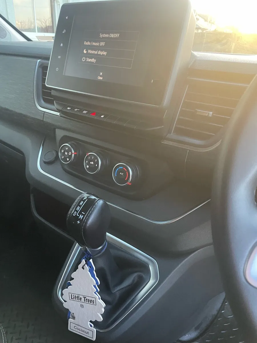 Renault Traffic - Image 4