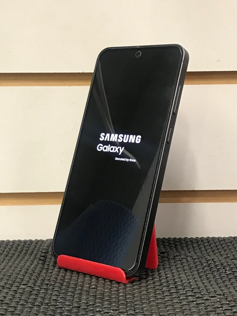 Samsung S24 FE Open - Image 1