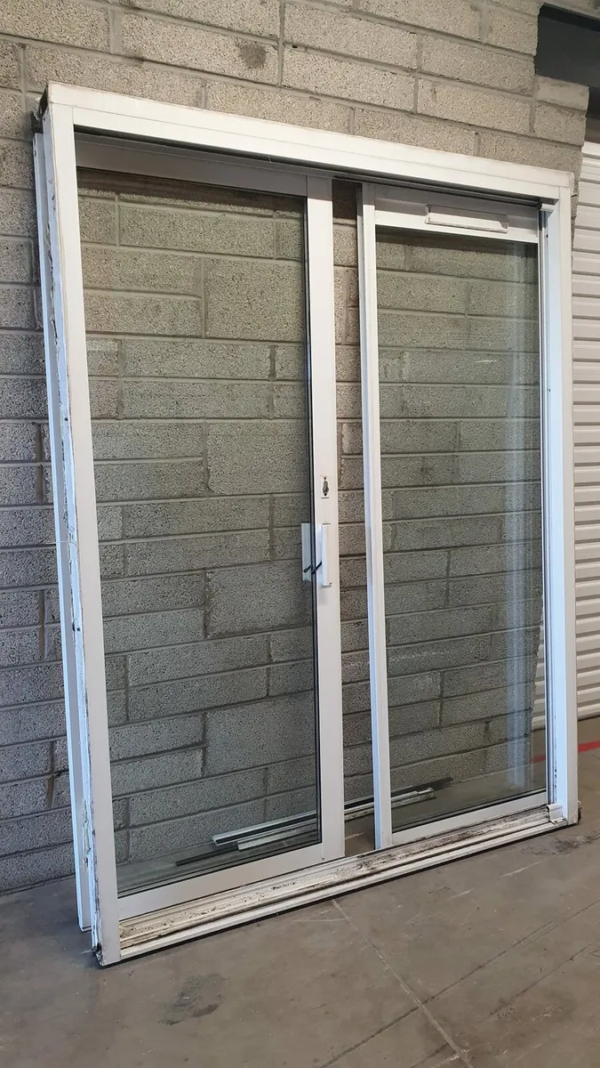 Sliding door