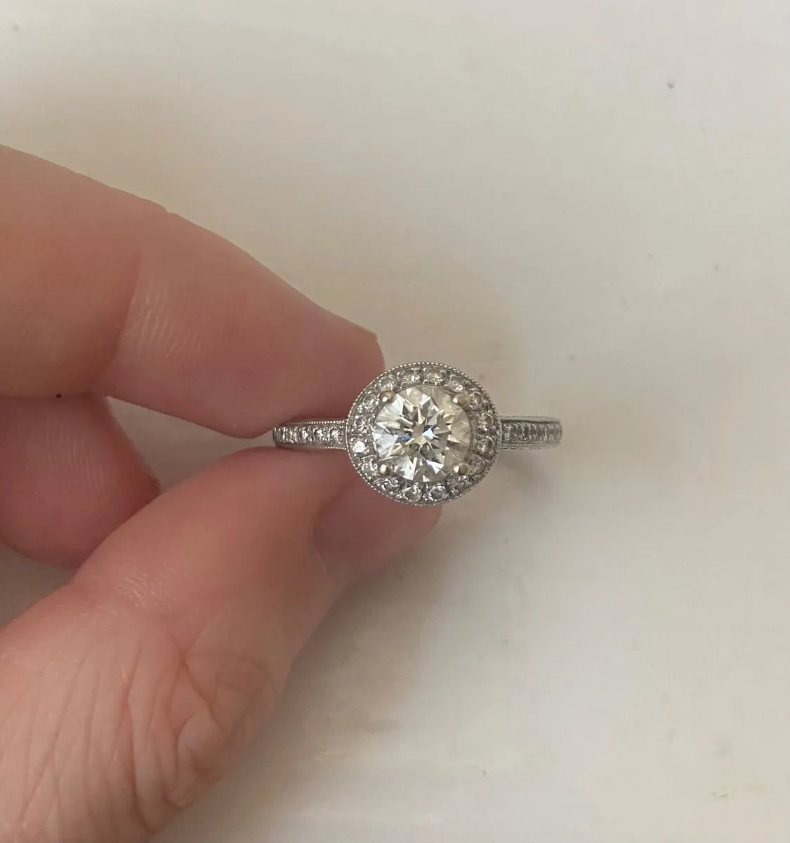 Engagement ring - Image 1