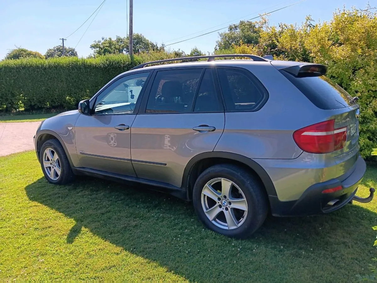 BMW X5 - Image 1
