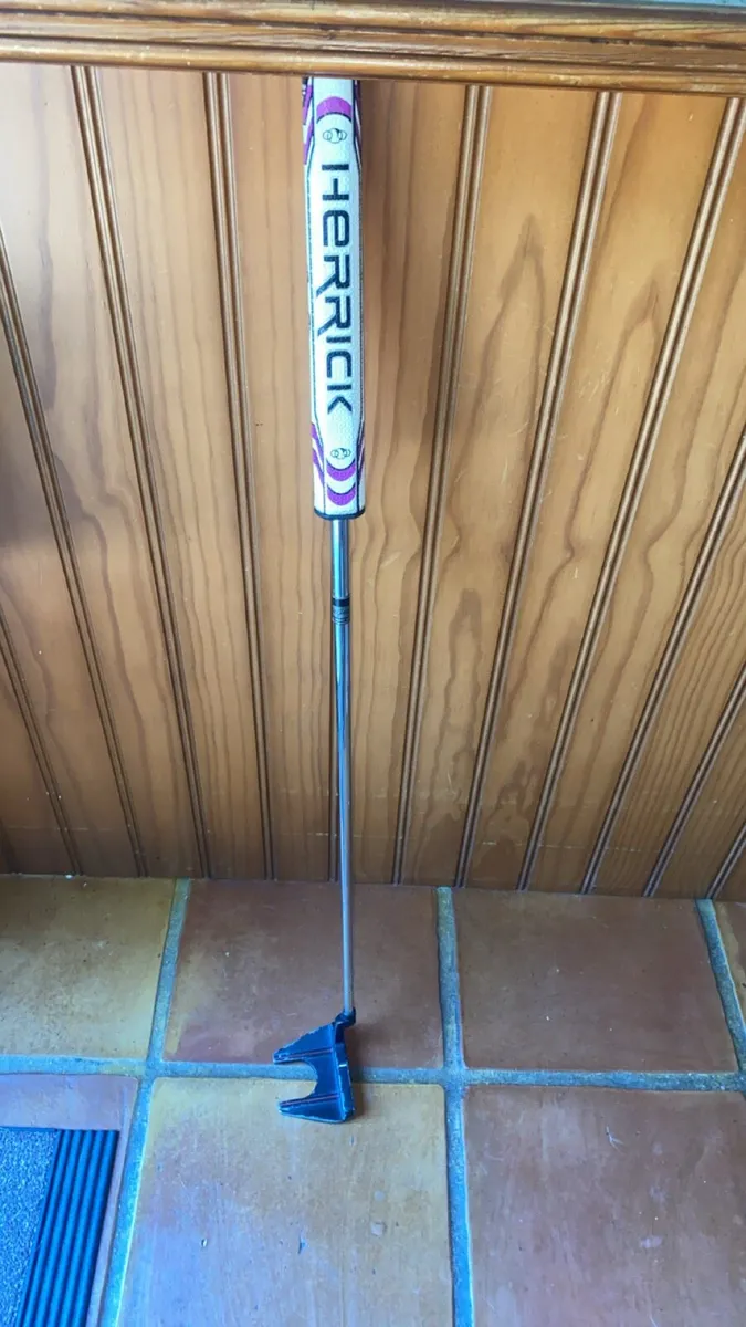 McGregor putter, super stroke grip - Image 1