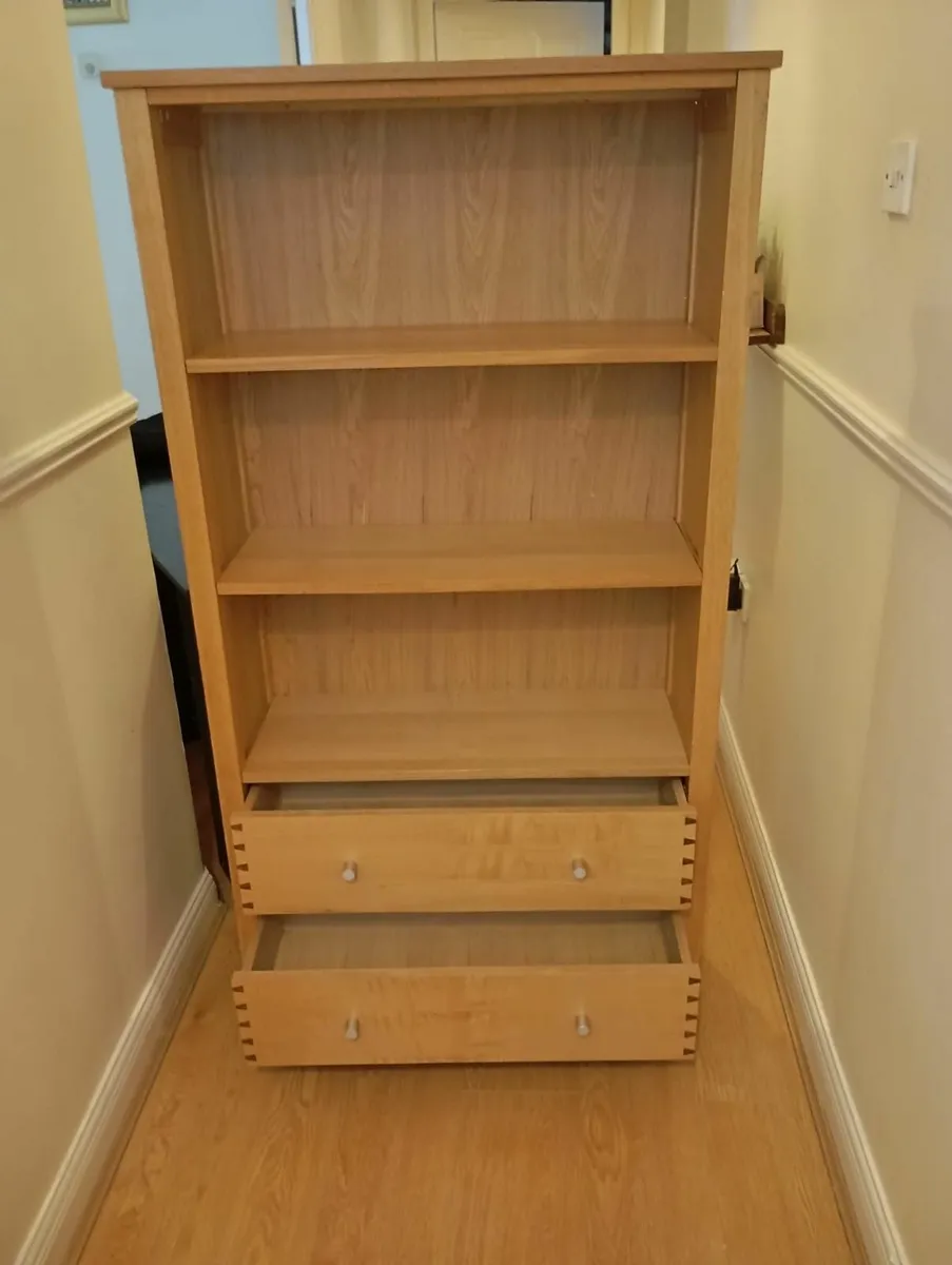 bookshelf
