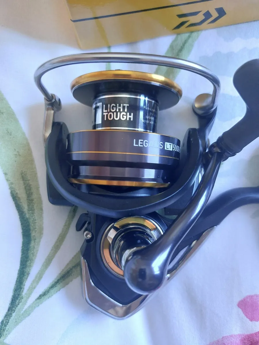 Fishing reel - Image 1