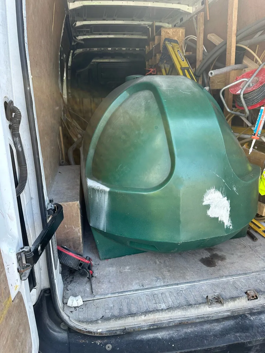1100 litre oil tank