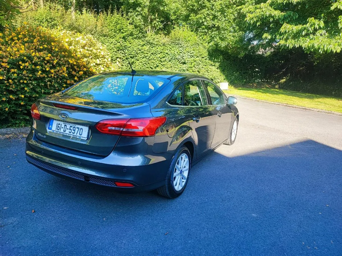 2016 ford focus  only 31000 km - Image 4