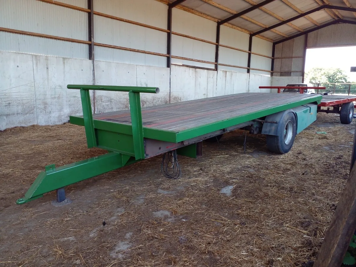 22 ft bale trailer - Image 4
