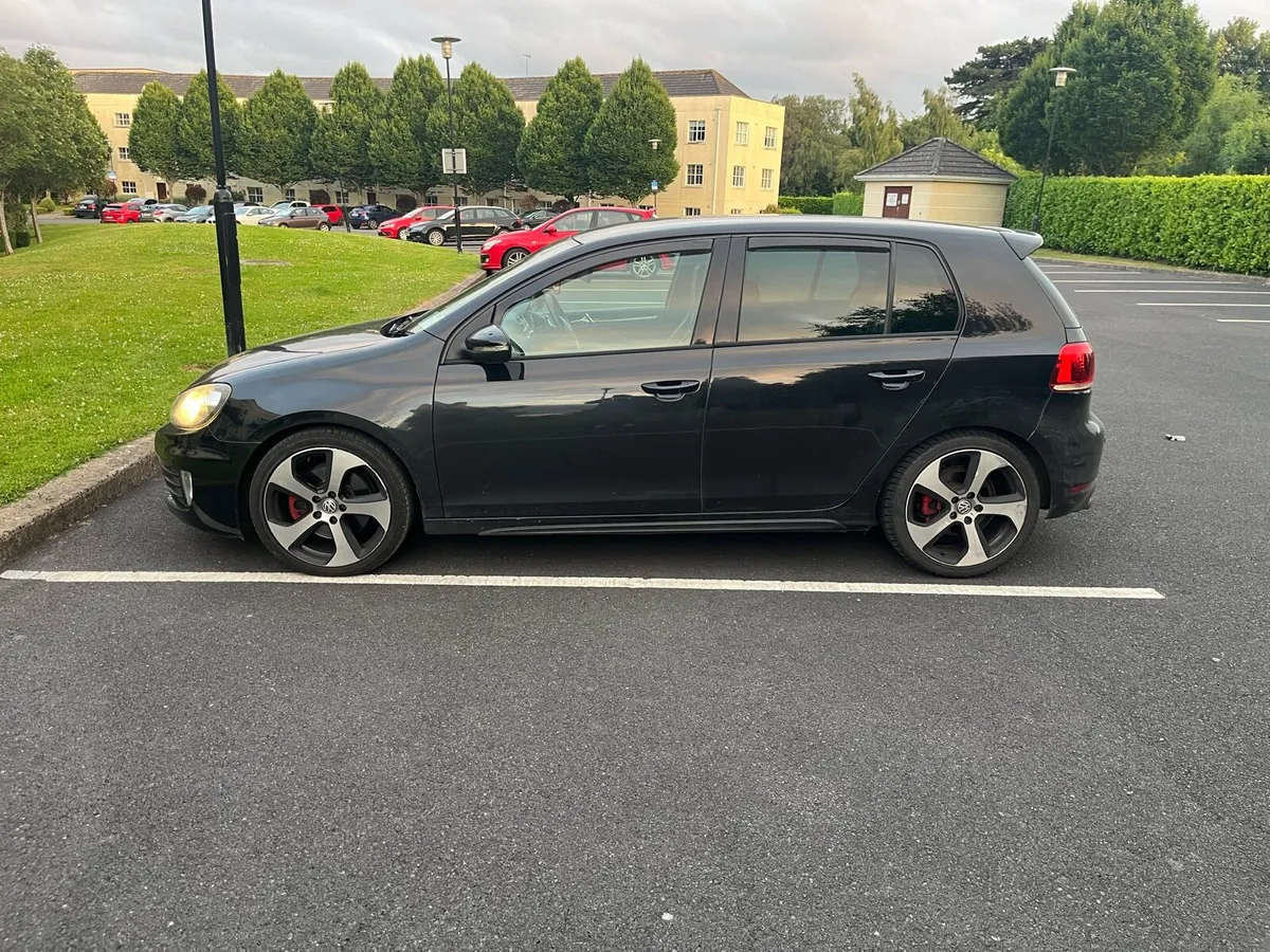 Golf gti - Image 2