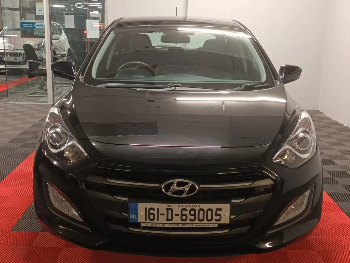 2016 Hyundai i30 **FINANCE AVAILABLE ** - Image 4