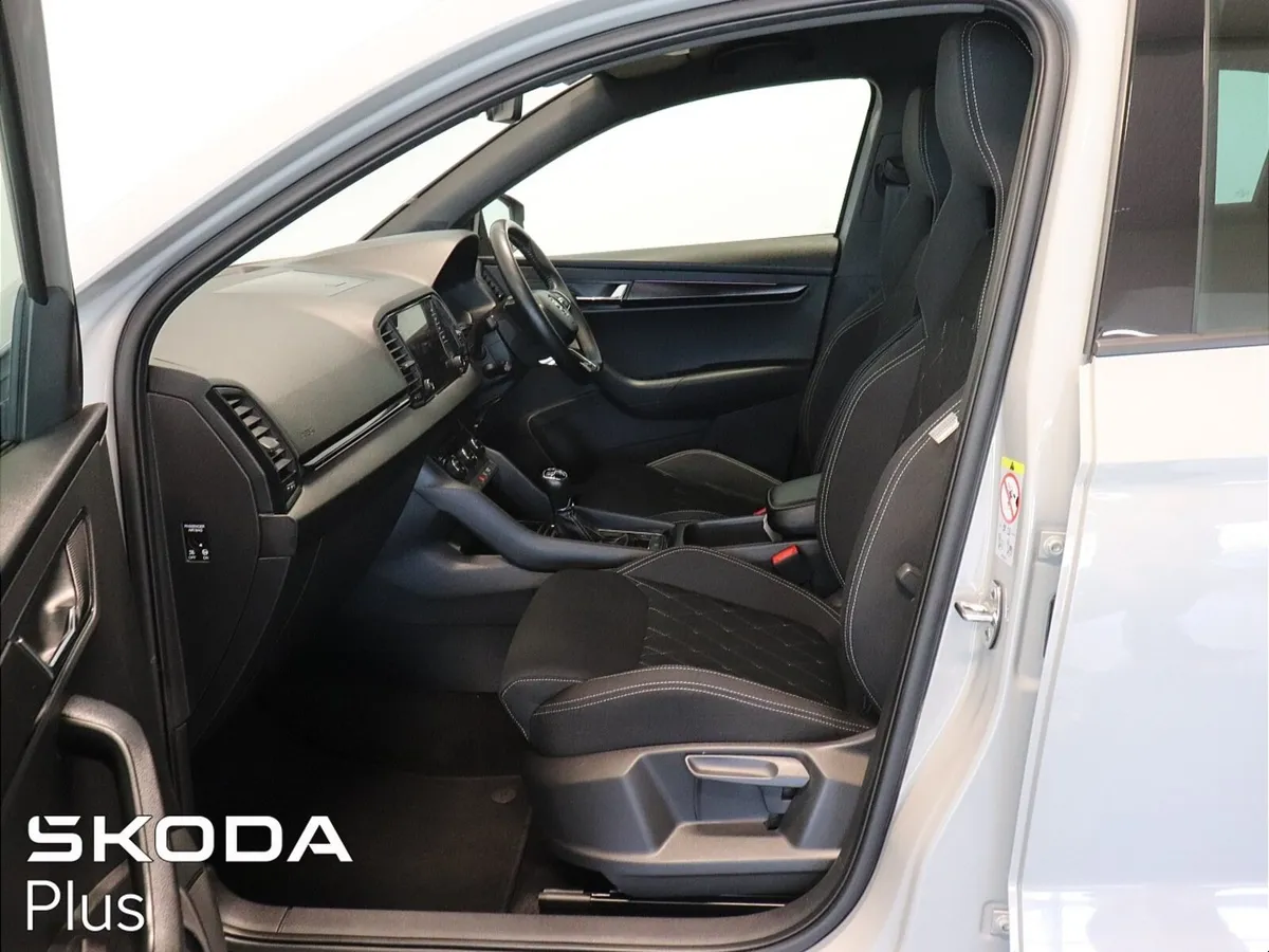 Skoda Karoq SPORTLINE 2.0 TDI 115 BHP - Image 4