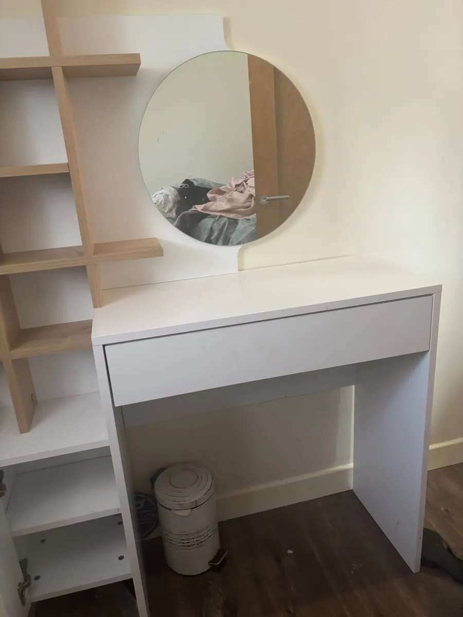Desk with mirror and drawers - Image 1