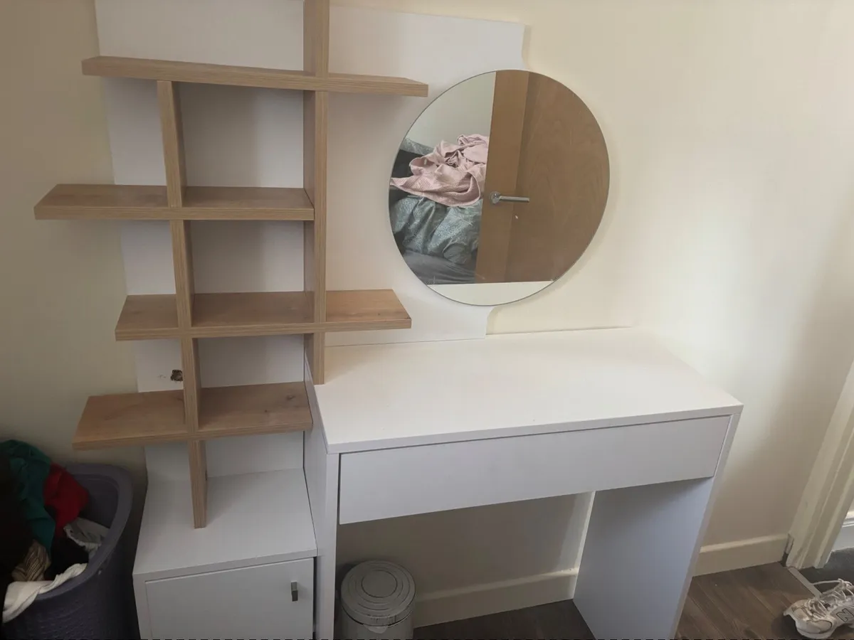 Desk with mirror and drawers - Image 3
