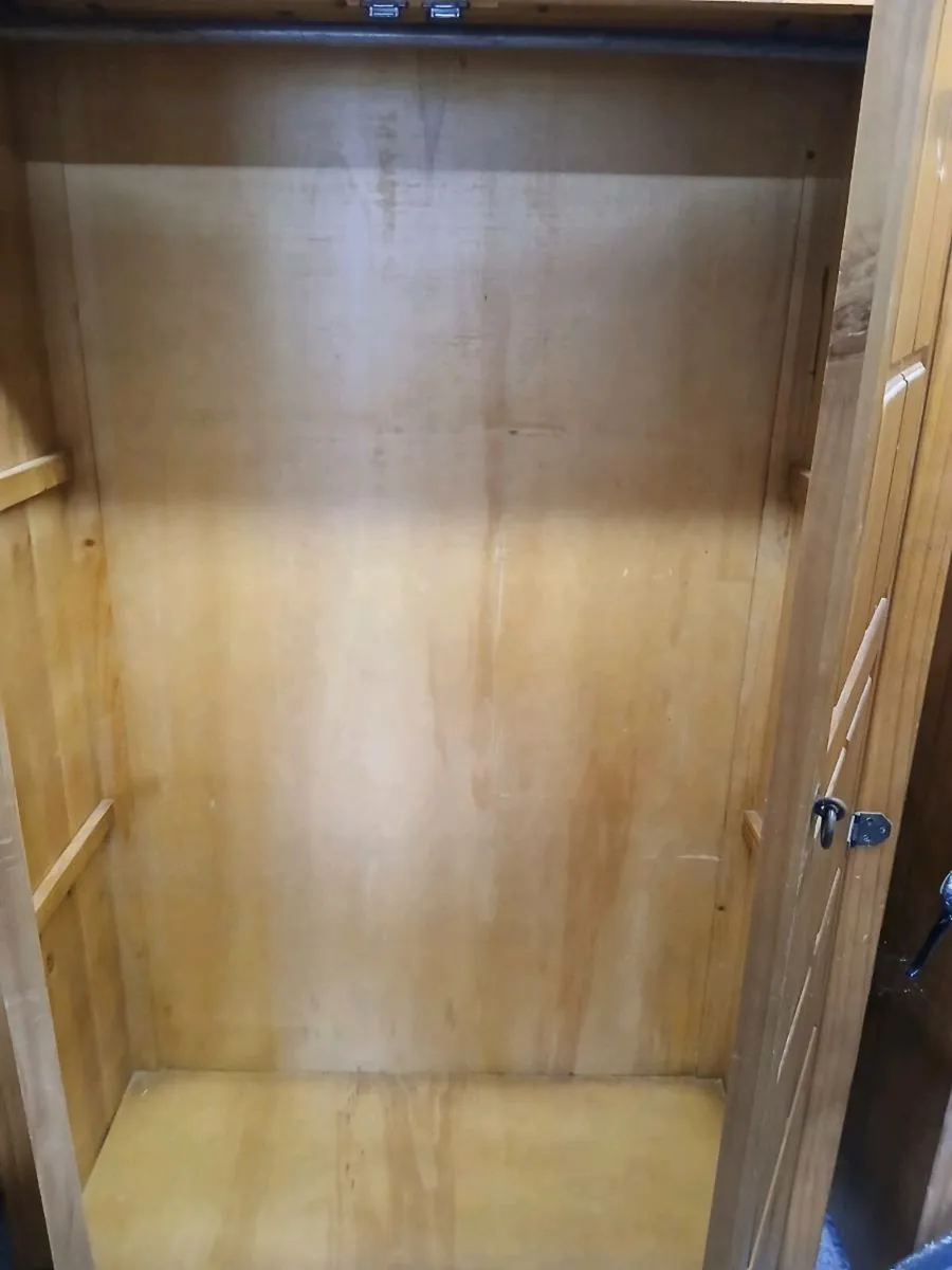 Wardrobe - Image 2
