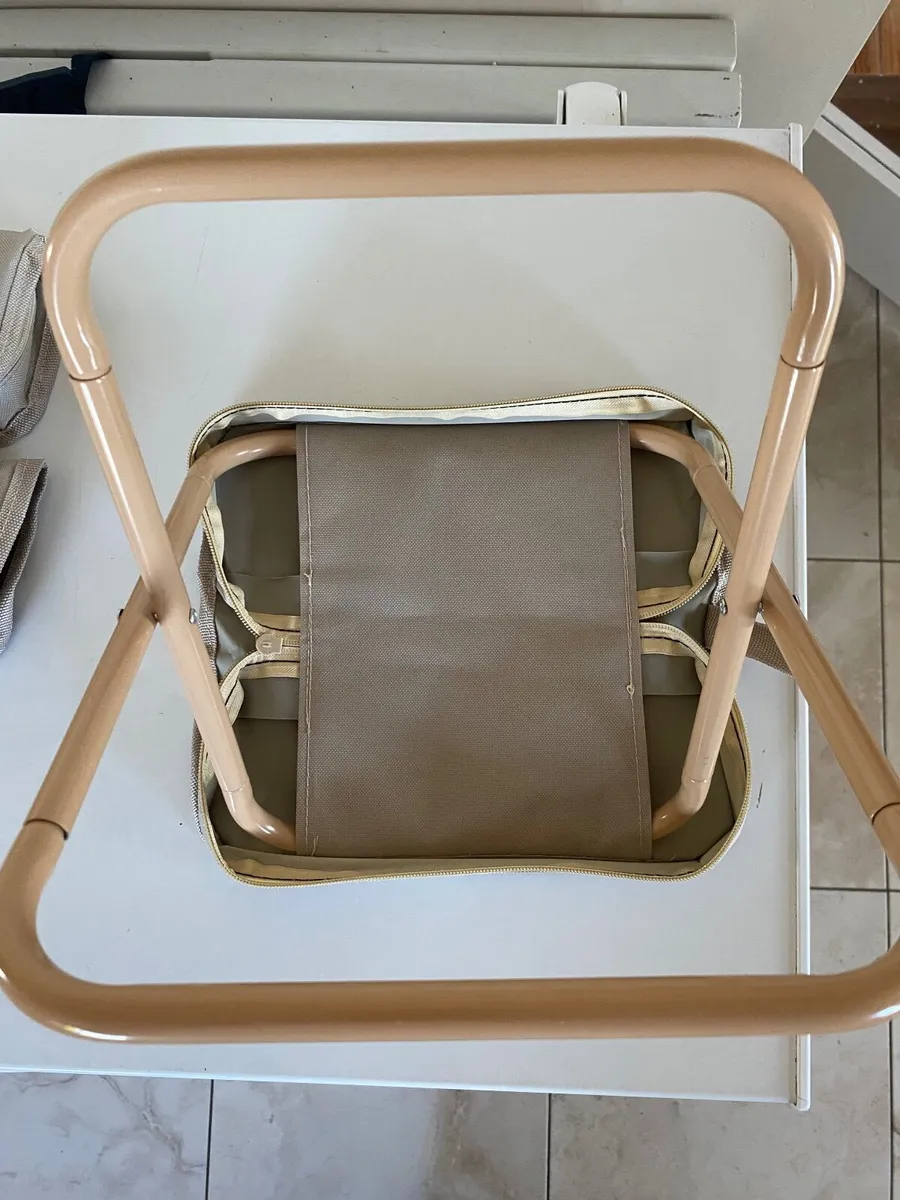 Mini camping/fishing/beach stool - Image 2