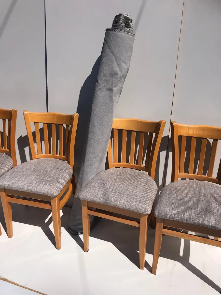 Four chairs - Image 1