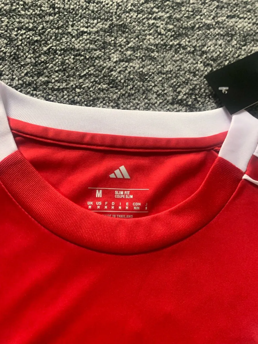 Liverpool 25/26 Home Jersey - Image 4