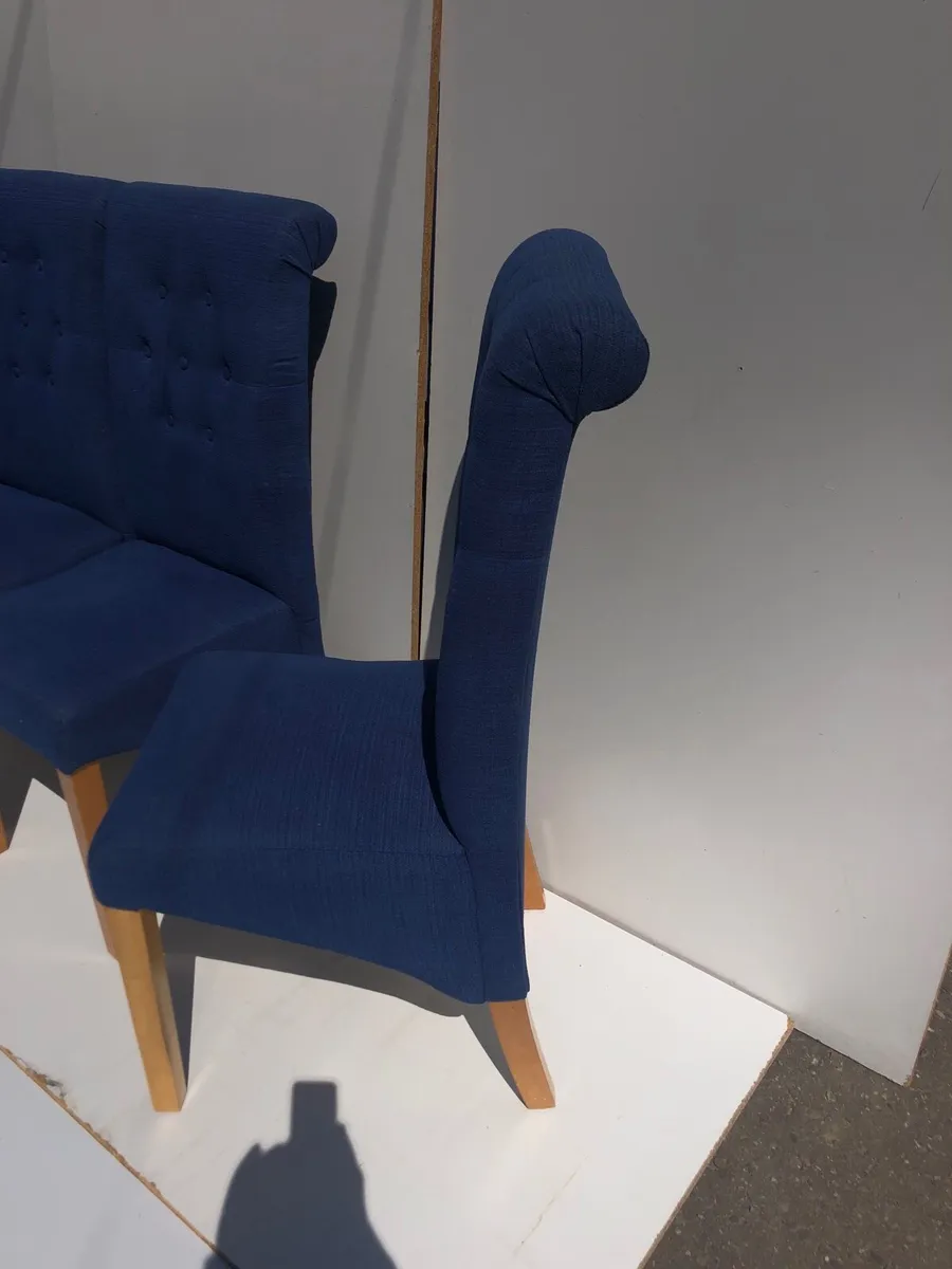 Four chairs - Image 1