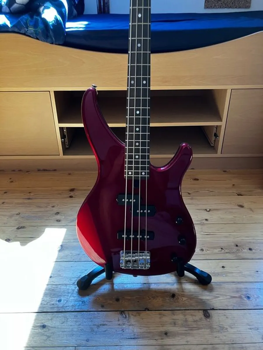Bass Guitar - Image 3