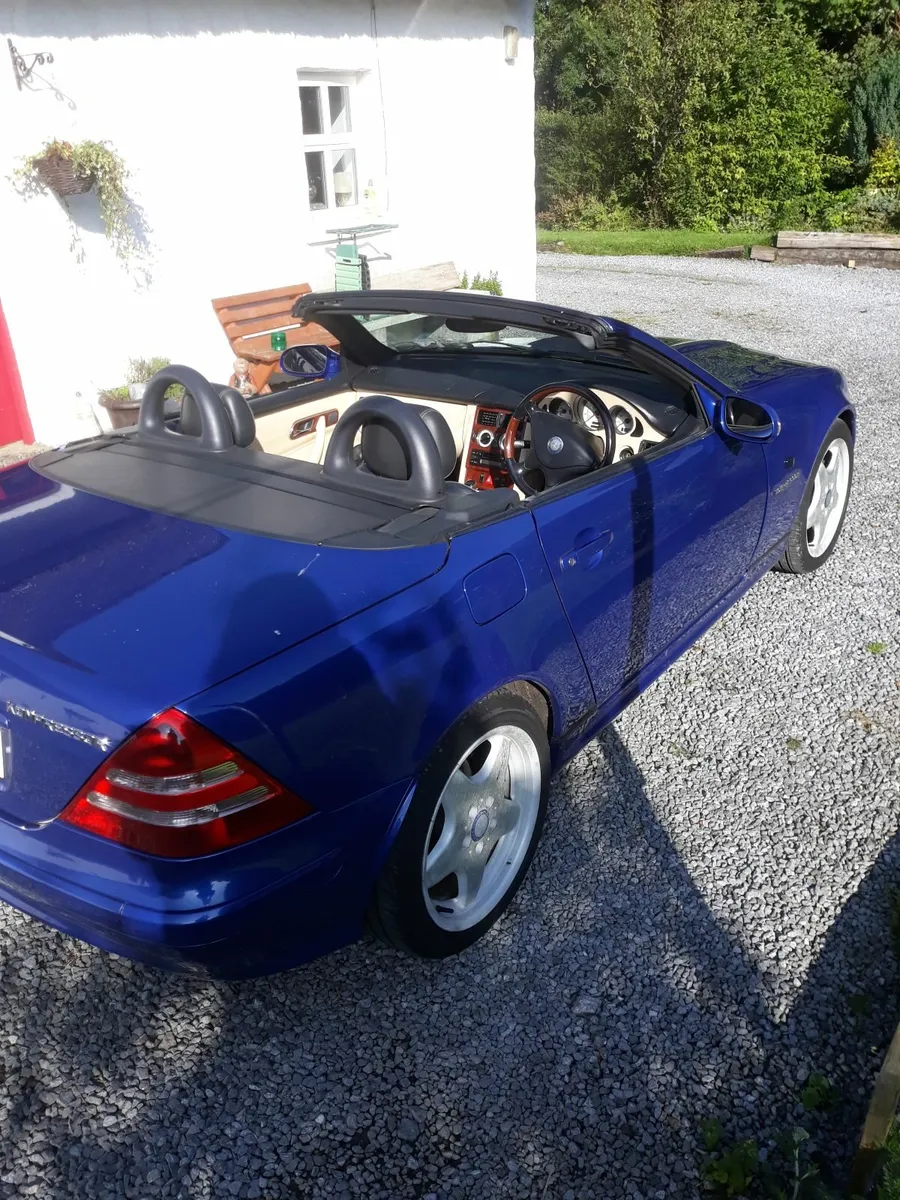classic car - Image 3