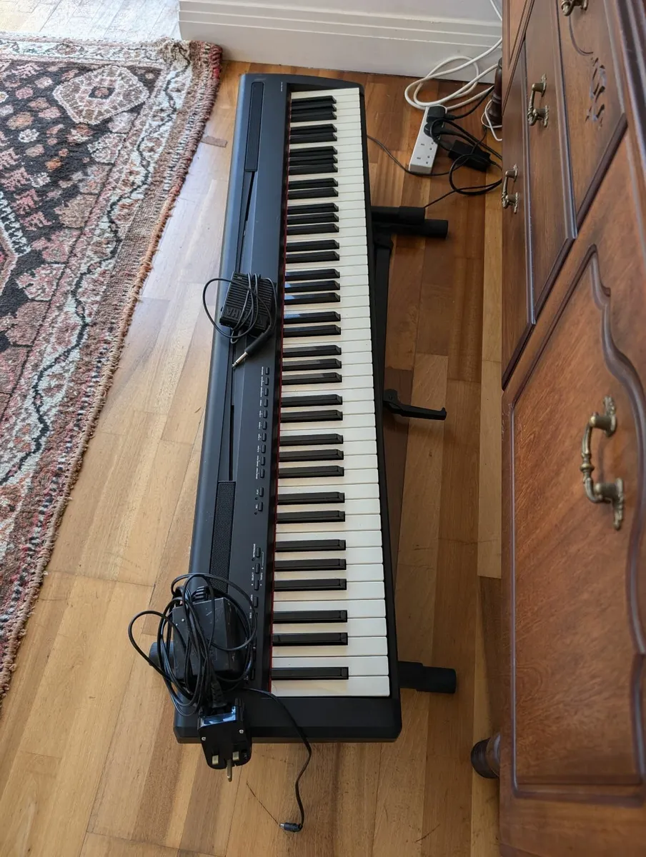P-85 Yamaha Digital Piano with stand - Image 3