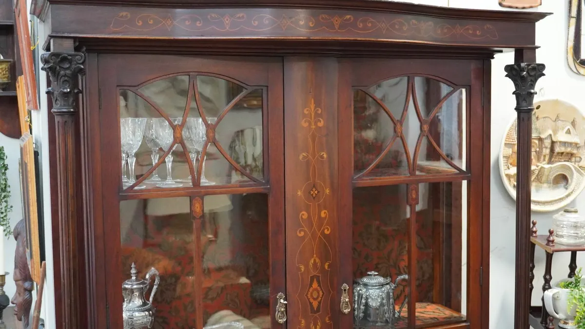 🇬🇧 Antique English Mahogany Display Cabinet - Image 3