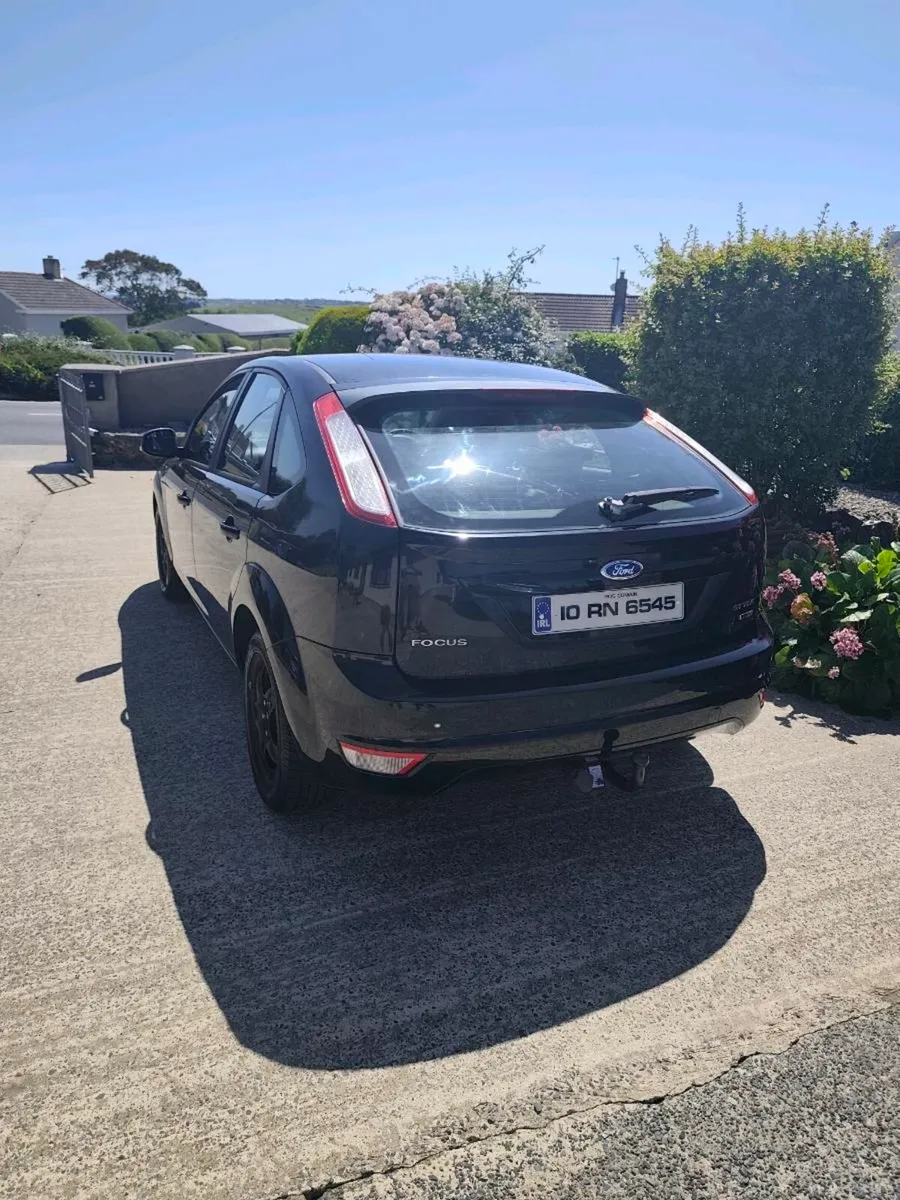2010 focus - Image 2