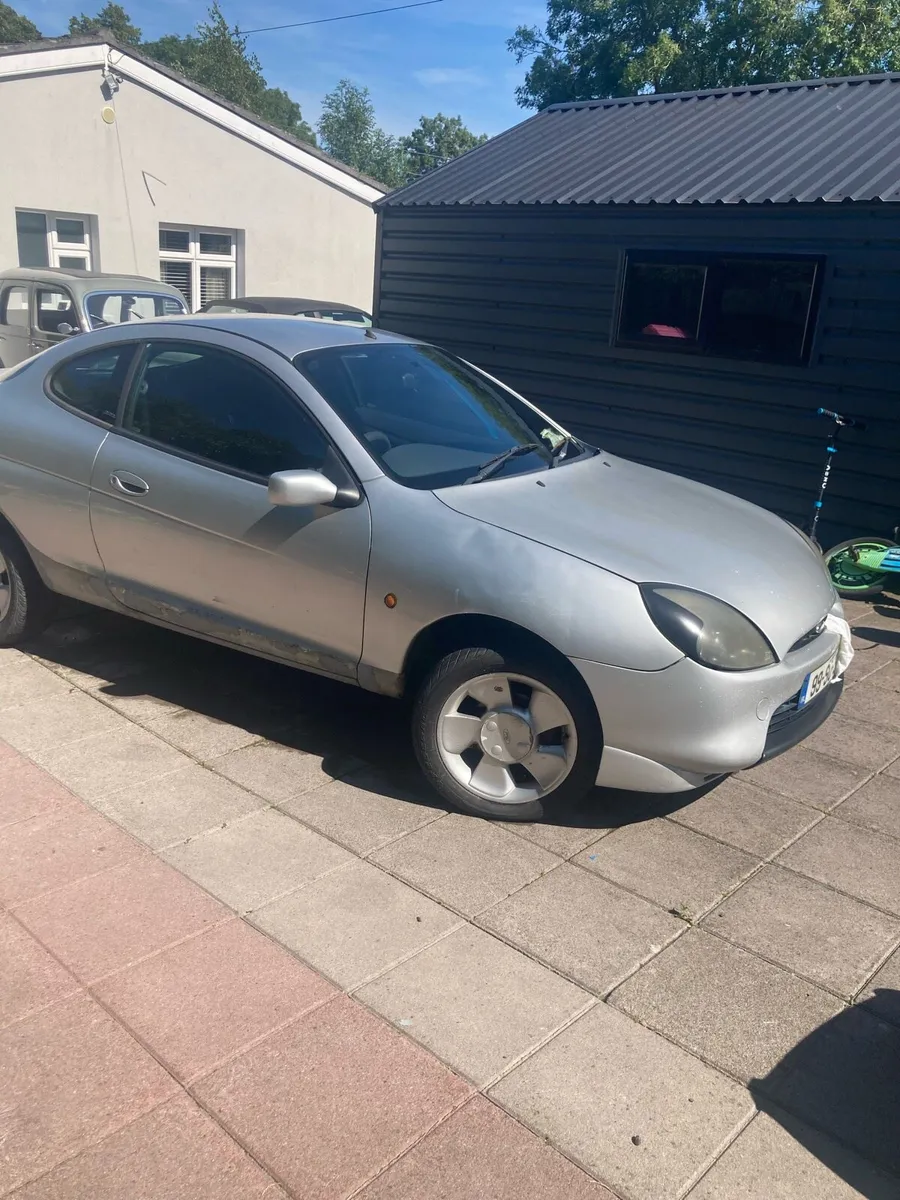 Car - Image 1
