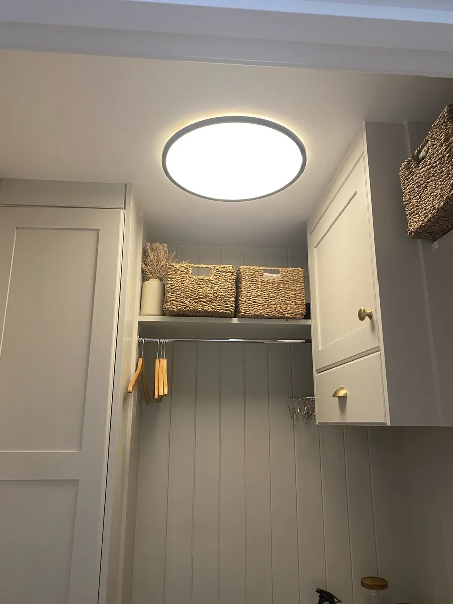 Flush mount ceiling light - Image 1