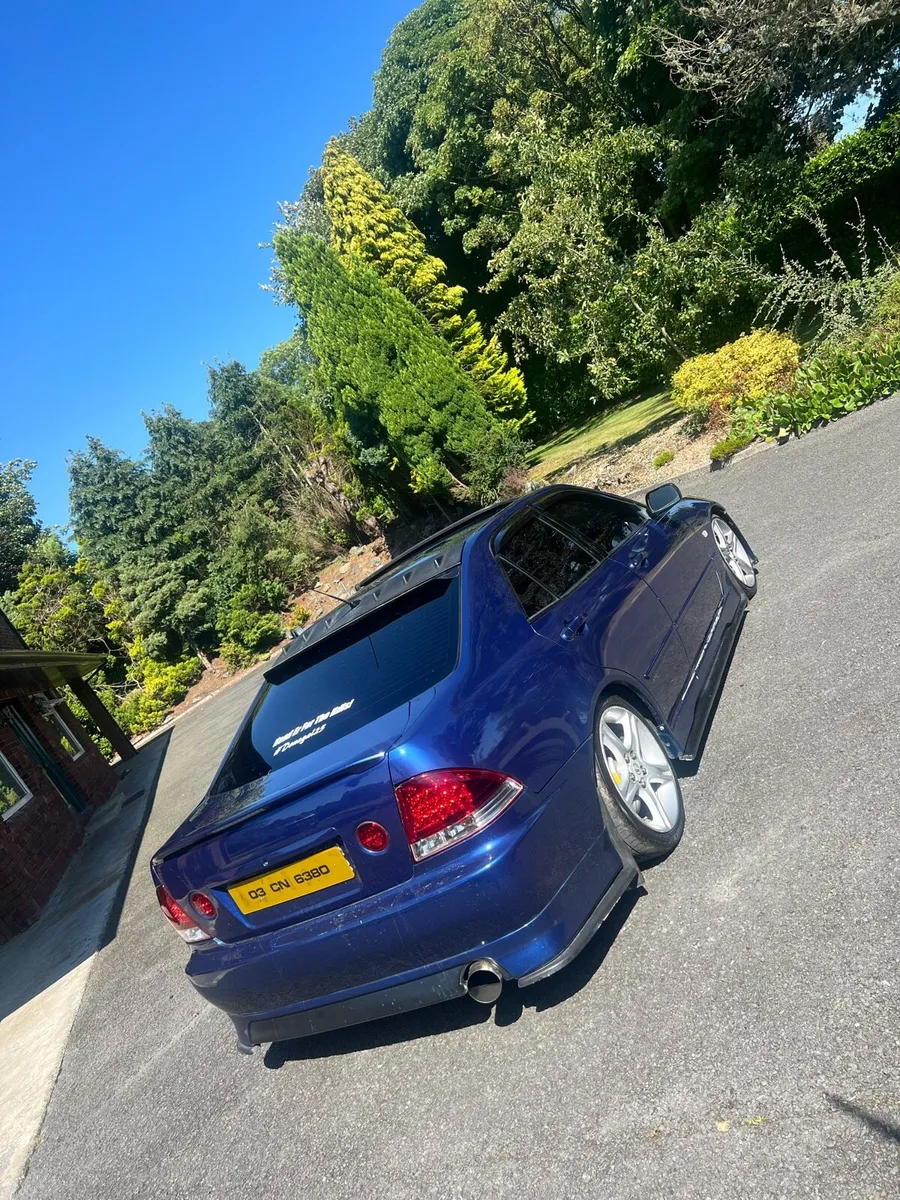 2003 Lexus sport - Image 4