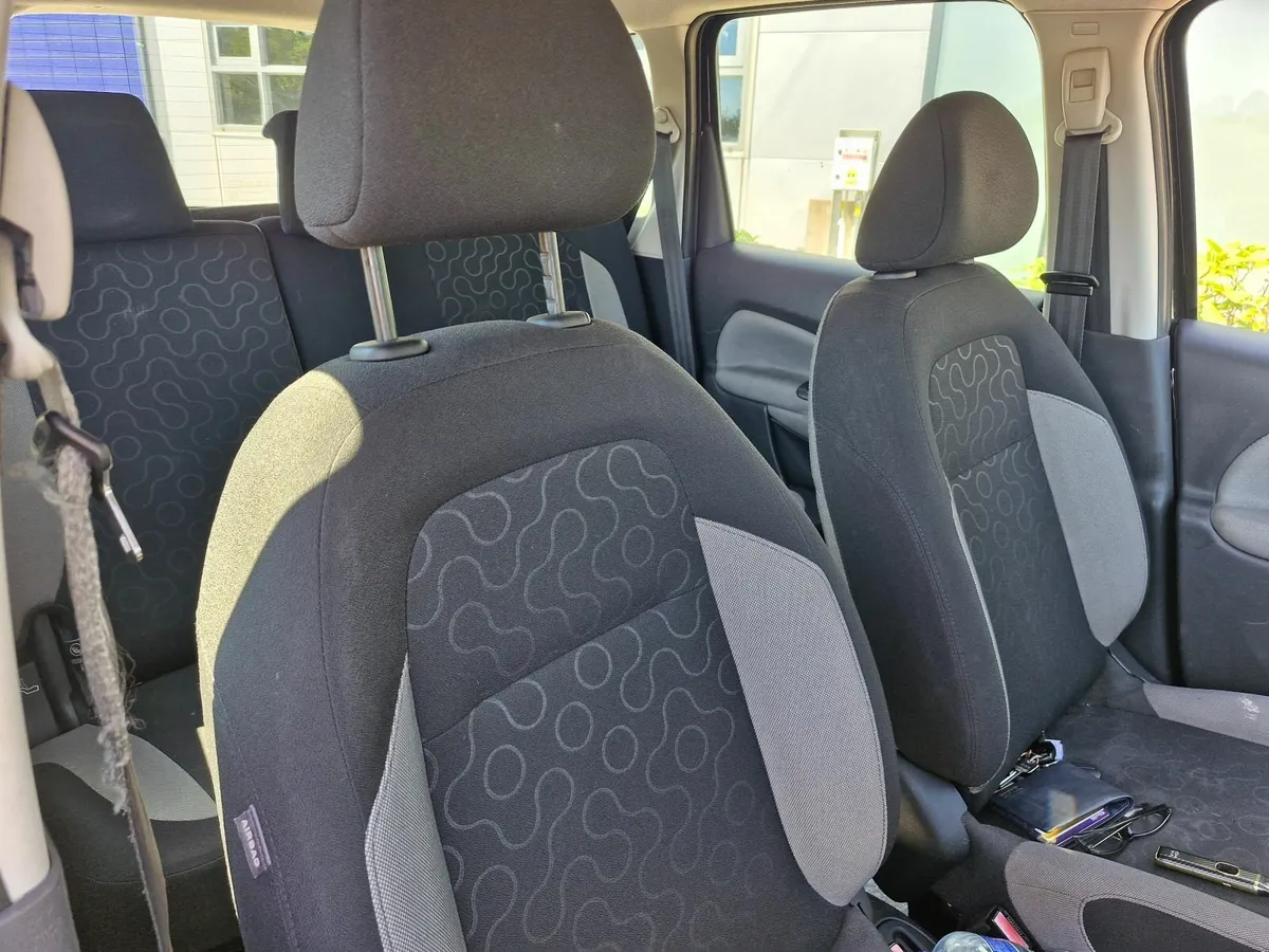 C3 Picasso 2010 excellent condition new nct - Image 2