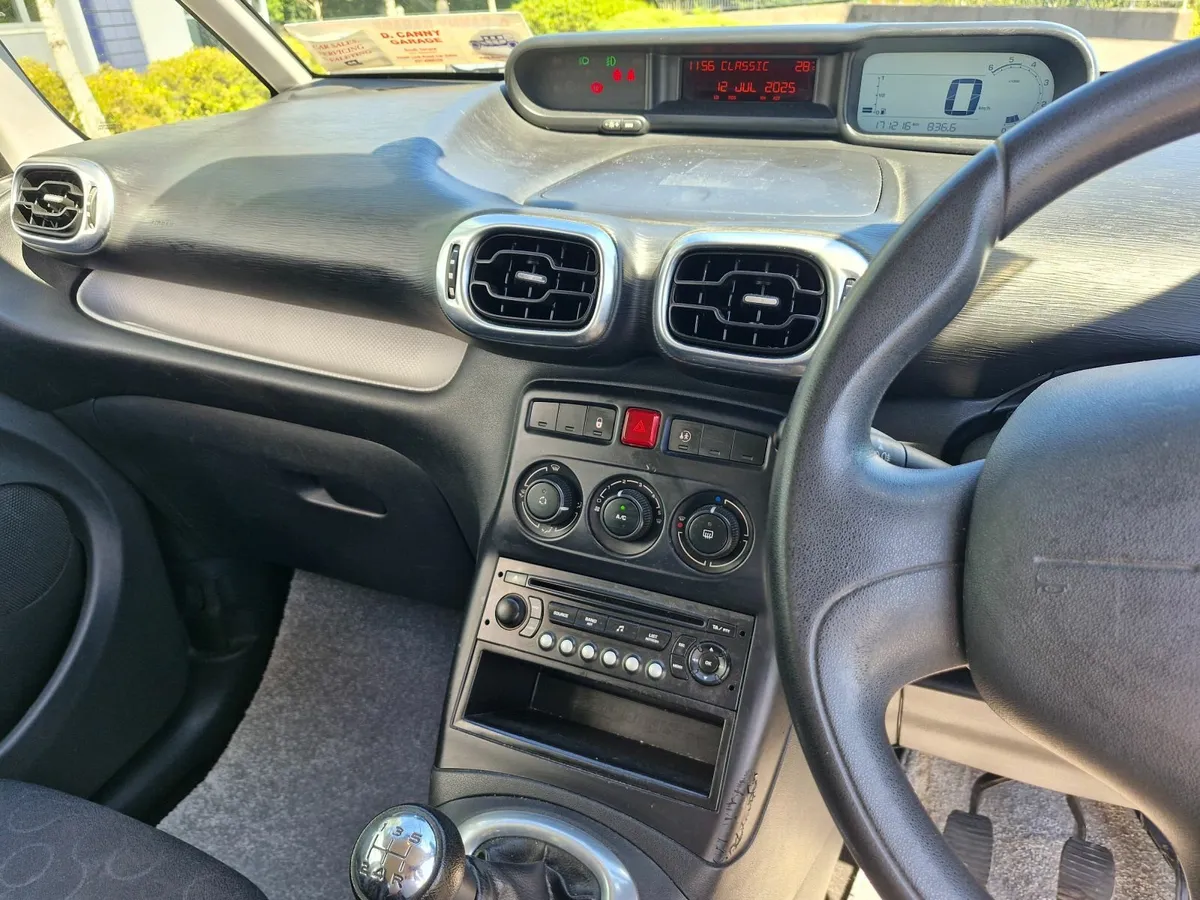 C3 Picasso 2010 excellent condition new nct - Image 4