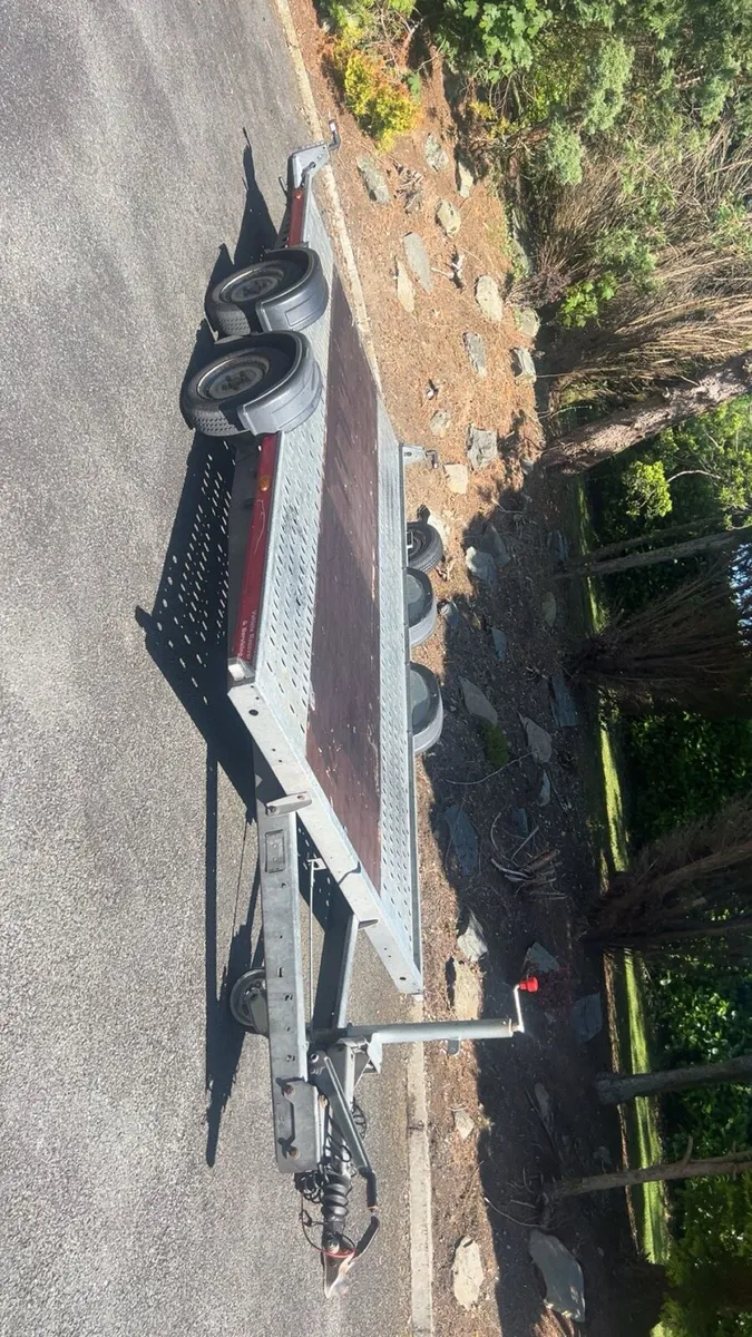 Brian James car transporter - Image 2