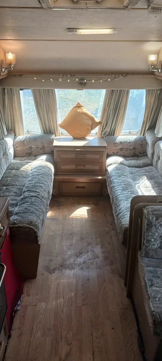 Caravans - Image 3