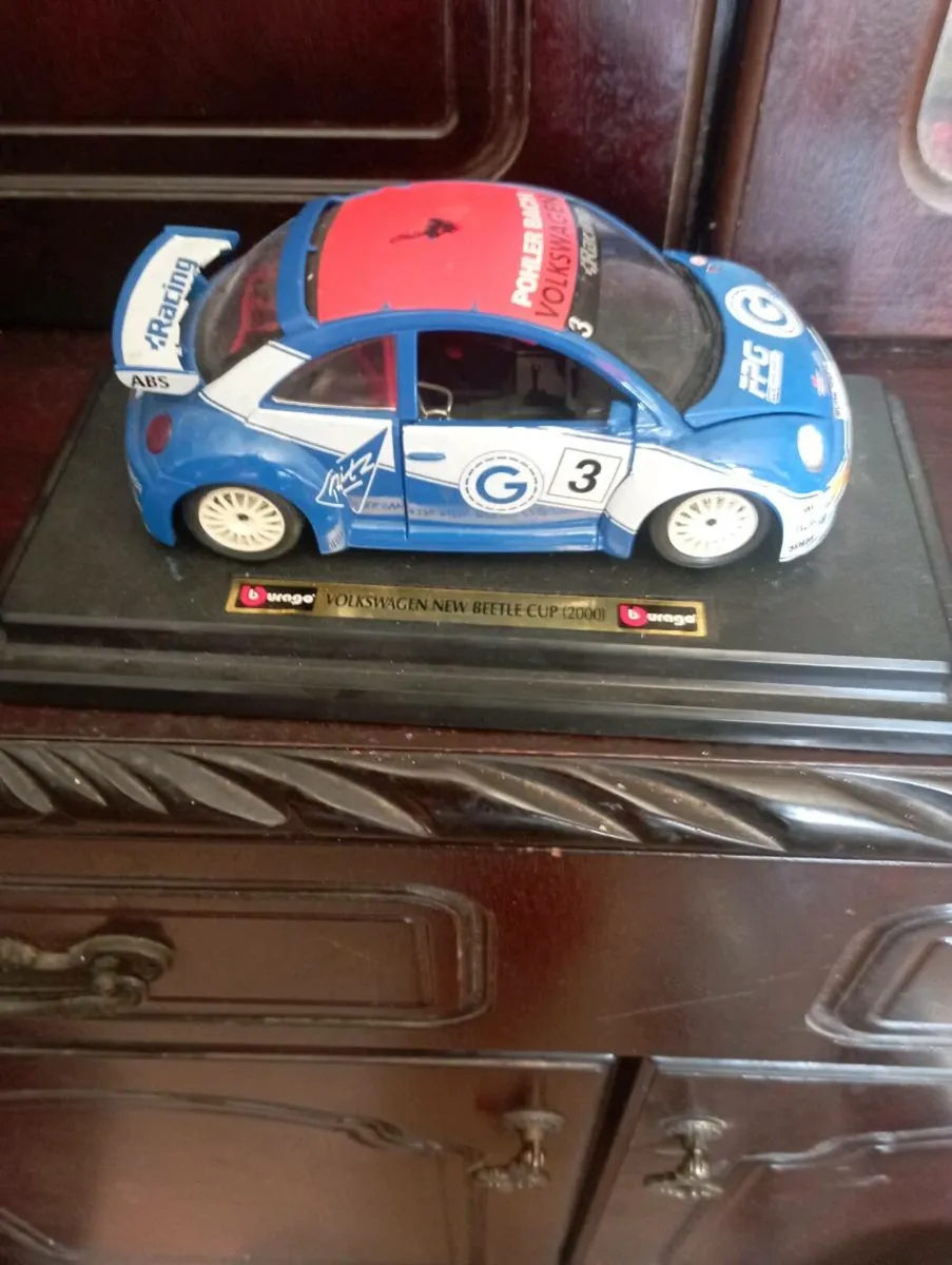BbURAGO NEW VOLKSWAGEN BEETLE KAFER CUP.2000 - Image 1