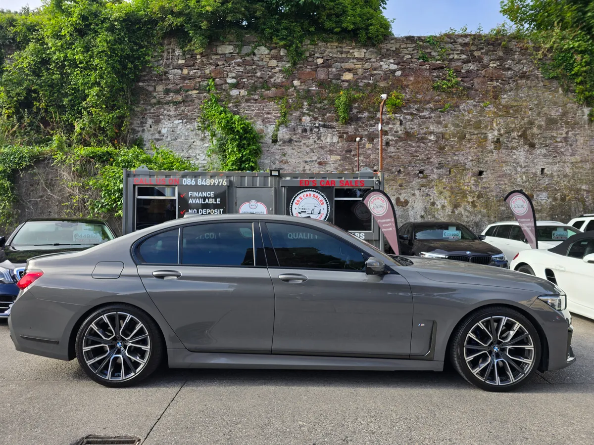 BMW 745E M-Sport 3.0 Petrol Plug In Hybrid 2020 - Image 3