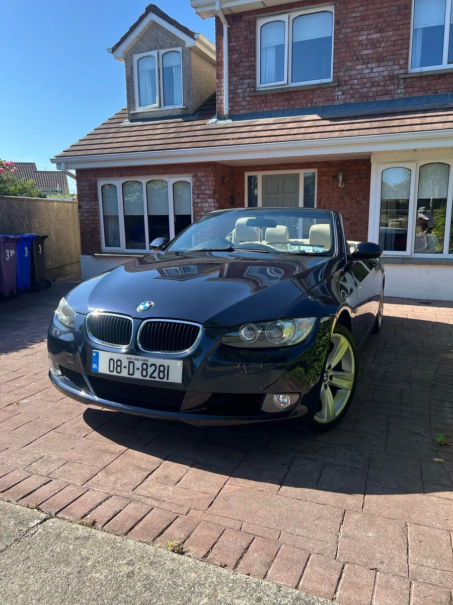 BMW 320i cabrio auto low miles - Image 1