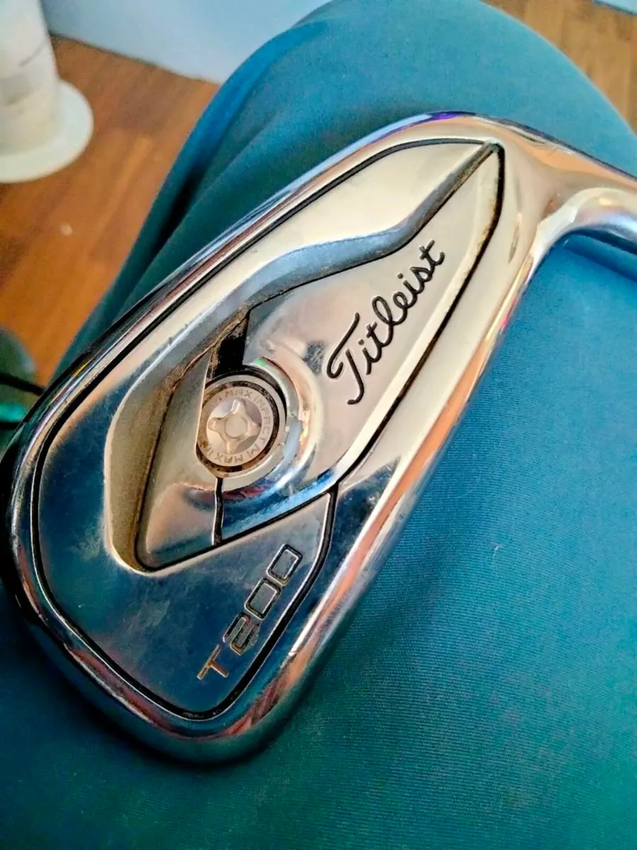 Titleist T200 irons. - Image 1