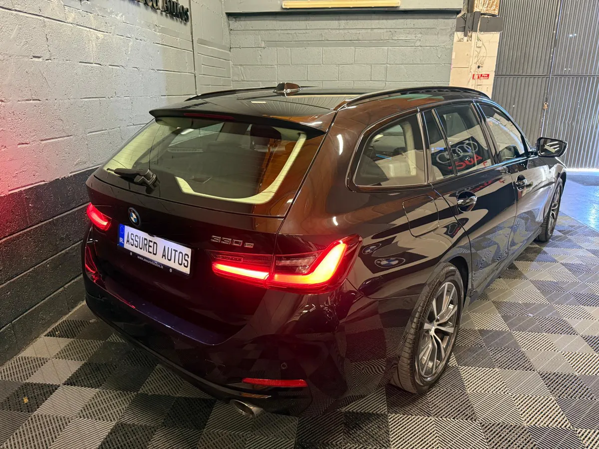 BMW 330e Sport Estate LCi - Image 2