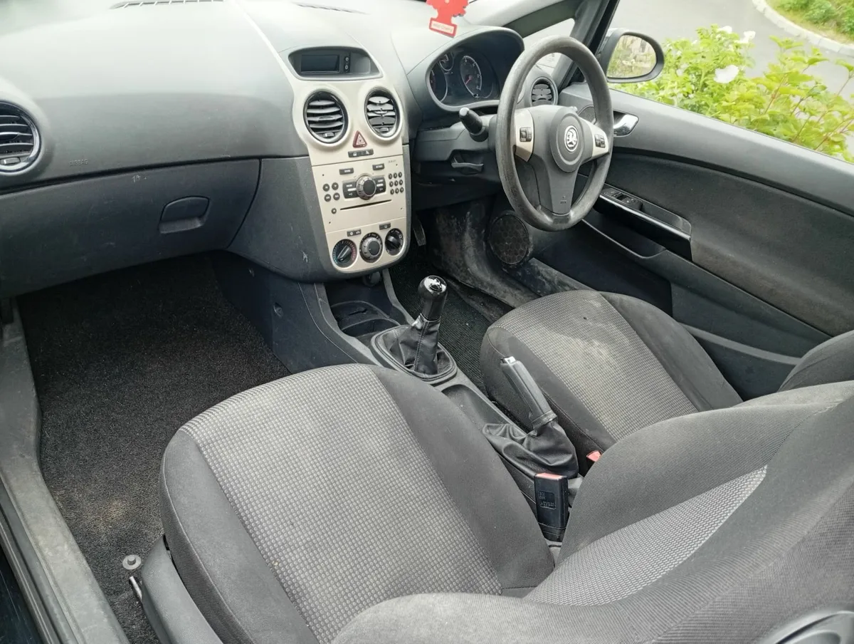 Vauxhall Corsa 2009 - Image 4