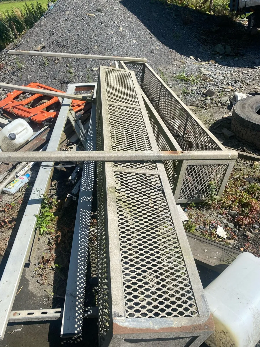 Moffett mounty brackets - Image 2